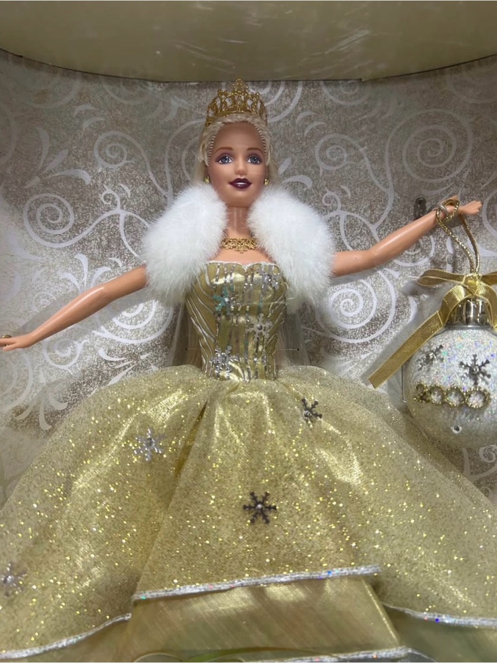 Celebration Barbie special edition 2000, NEW